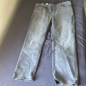 light grey levis jeans